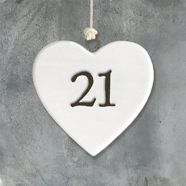 21 Porcelain Heart - Daisy Park
