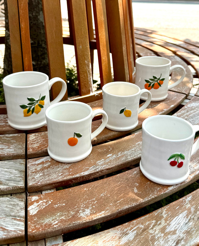 Mugs, jugs and ceramic ware