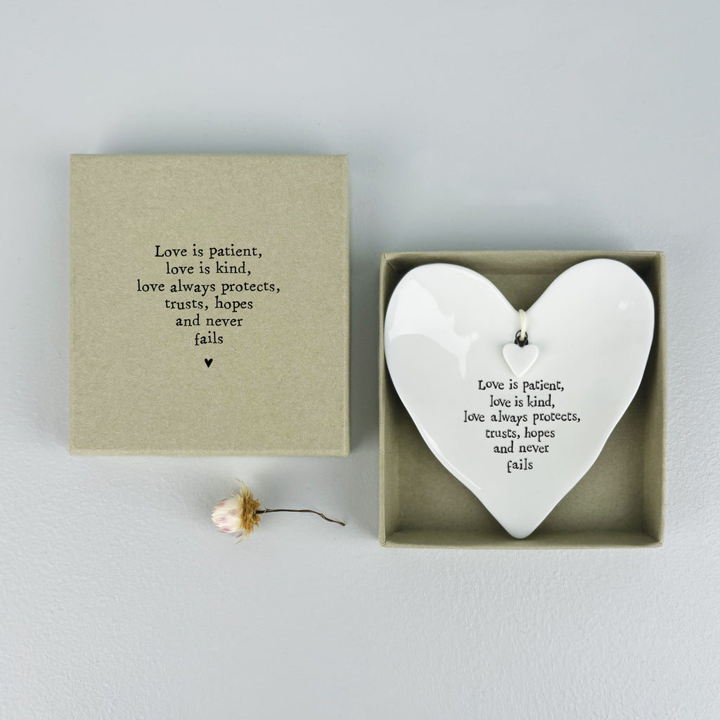 Love is patient, love is kind Ring dish - Daisy Park
