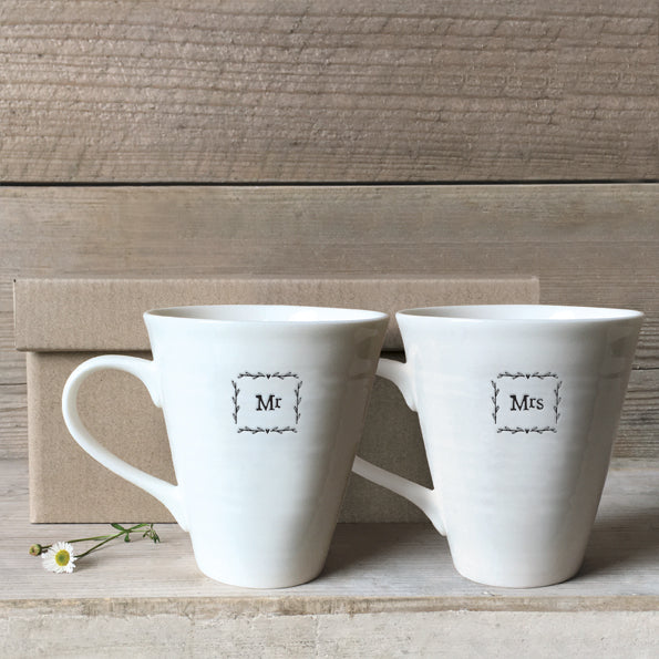 East of india Mr & Mrs Mugs Boxed - Daisy Park