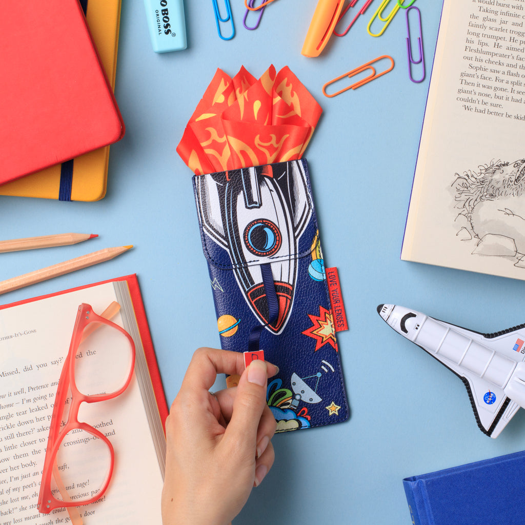 Love your lenses glasses sleeve - Rocket - Daisy Park