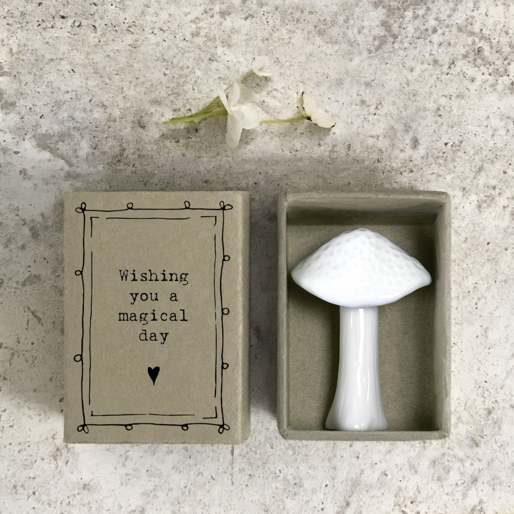 Matchbox - Wishing you a magical day - Daisy Park