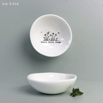 Small Wobbly Pretty Little things bowl - Daisy Park