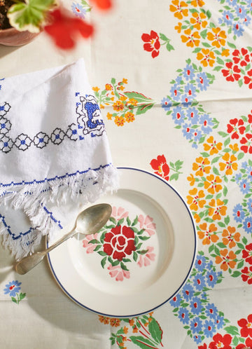 Emma Bridgewater Antique Roses 6.5" Plate - Daisy Park