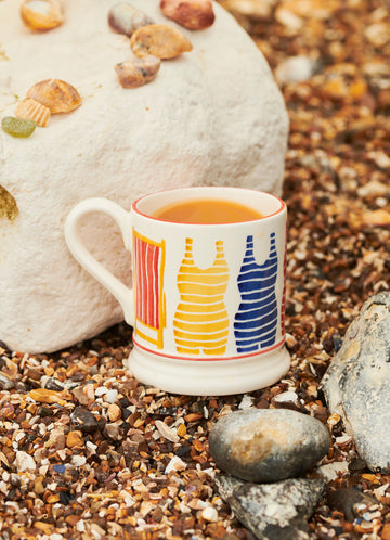 Emma Bridgewater Bathing suit 1/2pint mug - Daisy Park