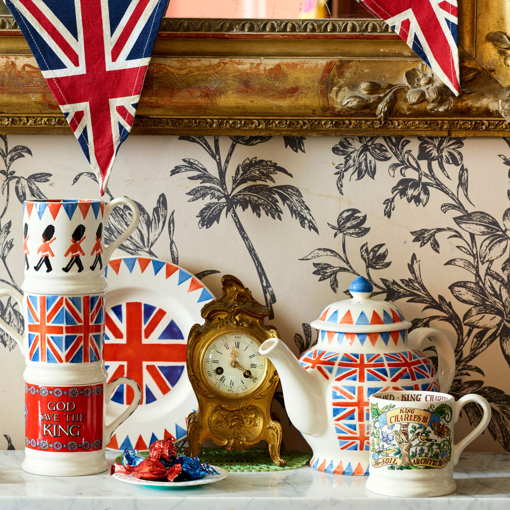 Emma Bridgewater King Charles 1/2pt mug - Daisy Park