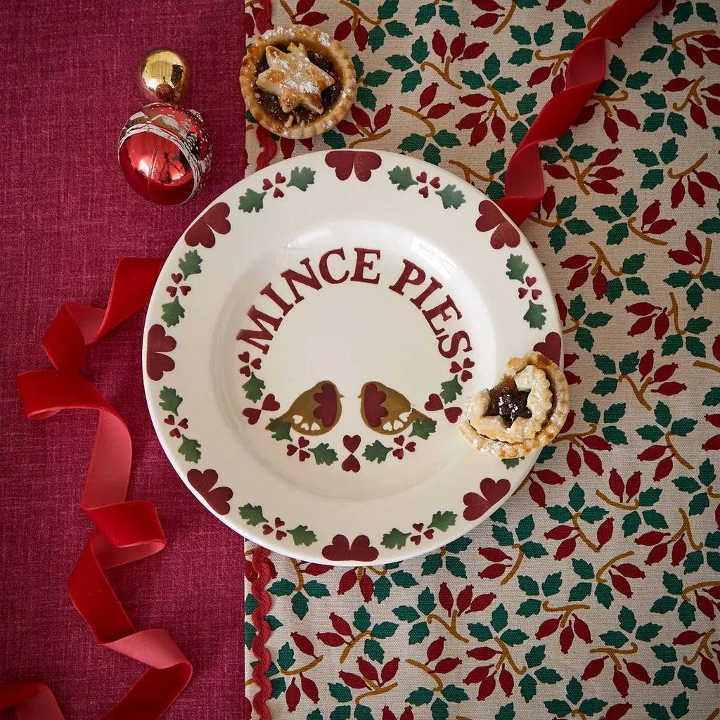 Bridgewater Christmas Mince Pies 8.5" Plate - Daisy Park
