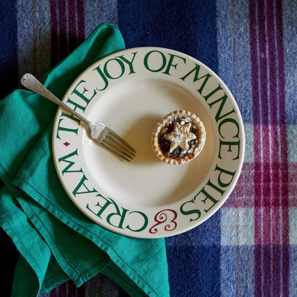 Bridgewater Christmas Toast & Marmalade joy of Mince Pies 8.5" Plate - Daisy Park