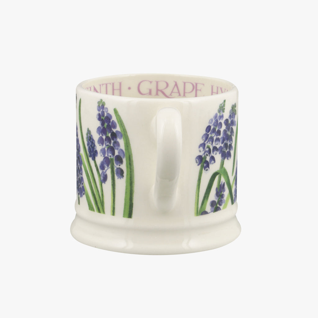 Emma Bridgewater Grape hyacinths small mug - Daisy Park