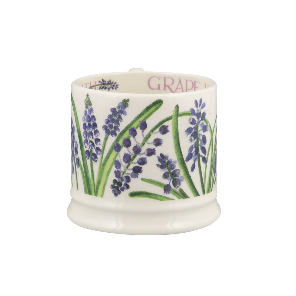 Emma Bridgewater Grape hyacinths small mug - Daisy Park
