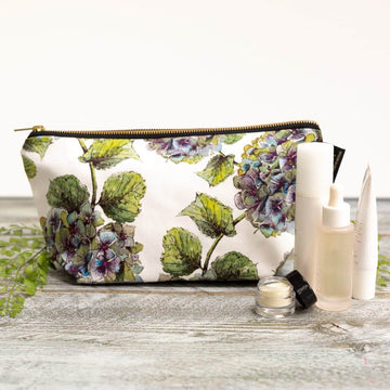 Toasted Crumpet Hydrangea Wash bag - Daisy Park