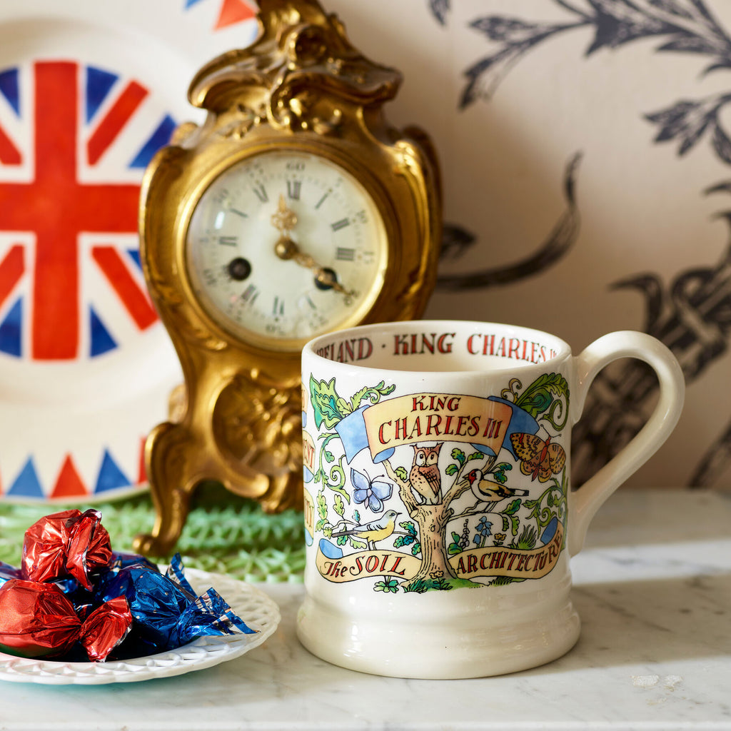 Emma Bridgewater King Charles 1/2pt mug - Daisy Park