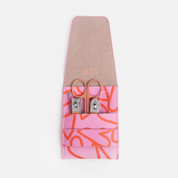 Caroline Gardner Pink magnet heart manicure set - Daisy Park