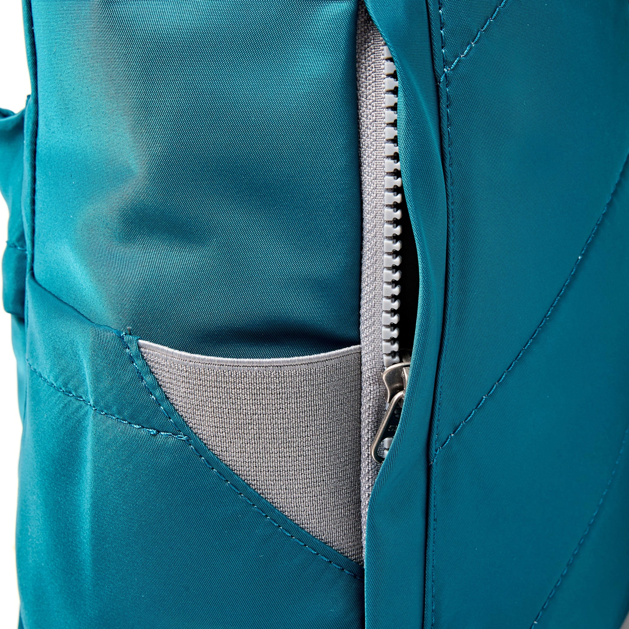 【中古】「未使用品」［CD］London England Canfield Medium Backpack In North Sea nylon
