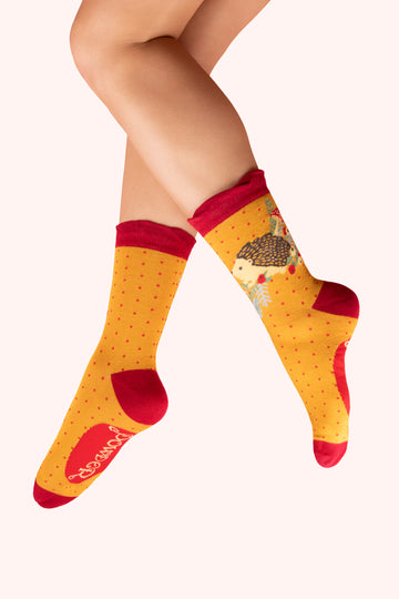 Nestling Hedgehog ankle socks - Daisy Park