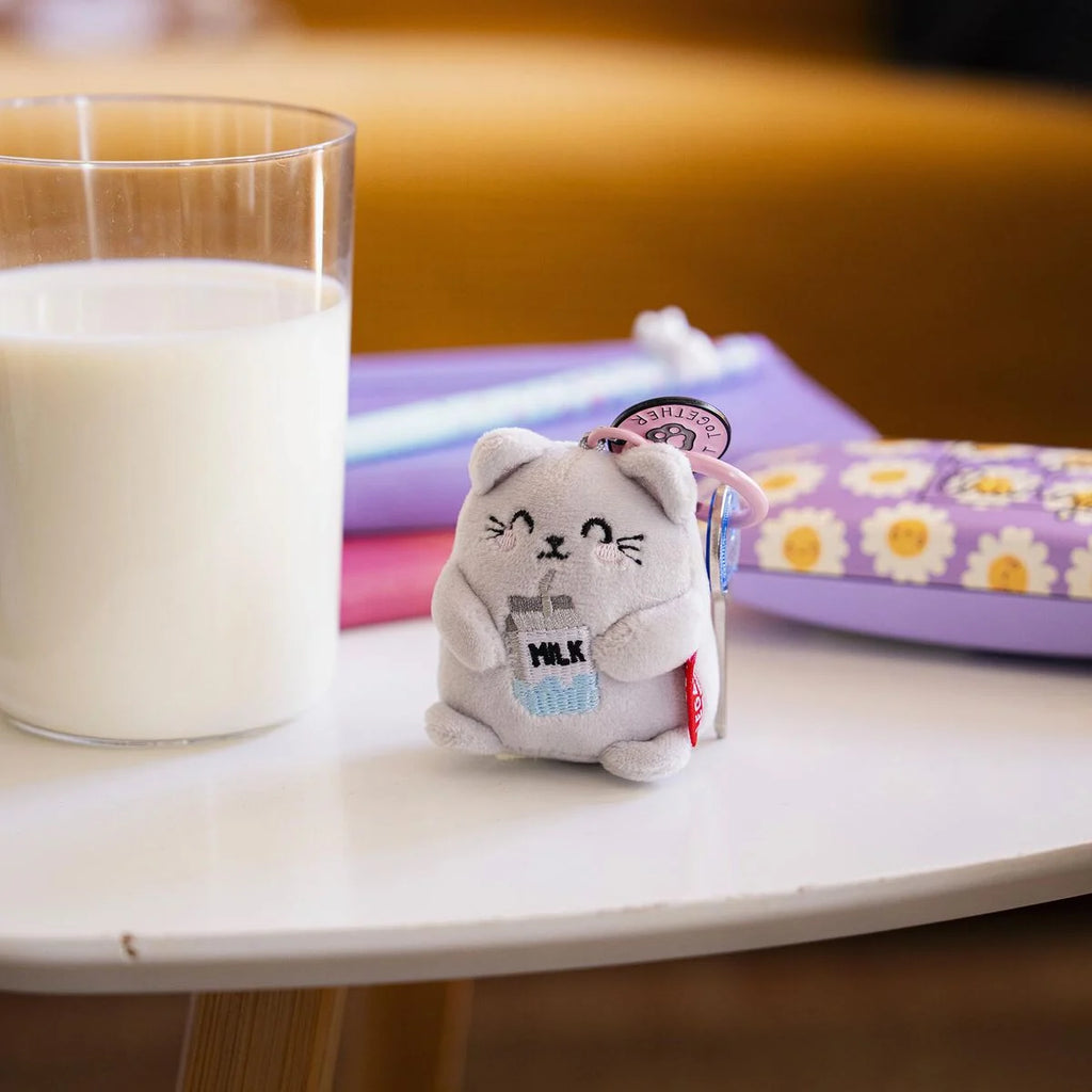Legami Super soft Mini Kitty tiny keyring - Daisy Park
