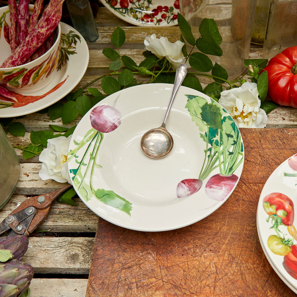 Emma Bridgewater Vegetable garden Turnip soup plate - Daisy Park
