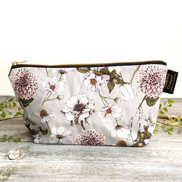 Toasted Crumpet Blanc Collection Wash bag - Daisy Park