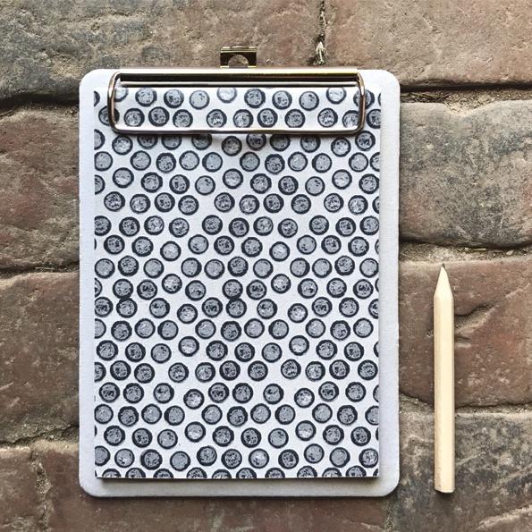Small clip pad - small paint dots - Daisy Park