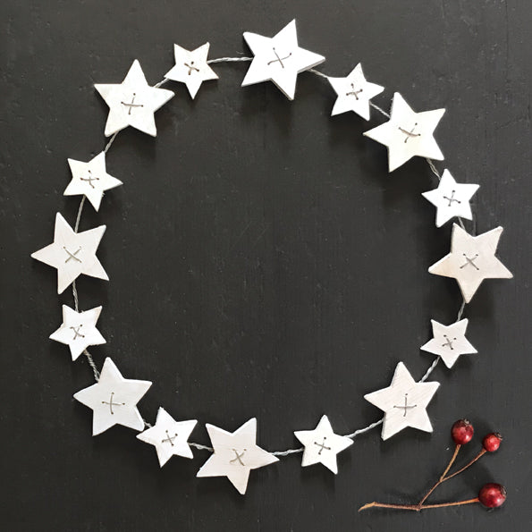 White wooden star wreath large - Daisy Park