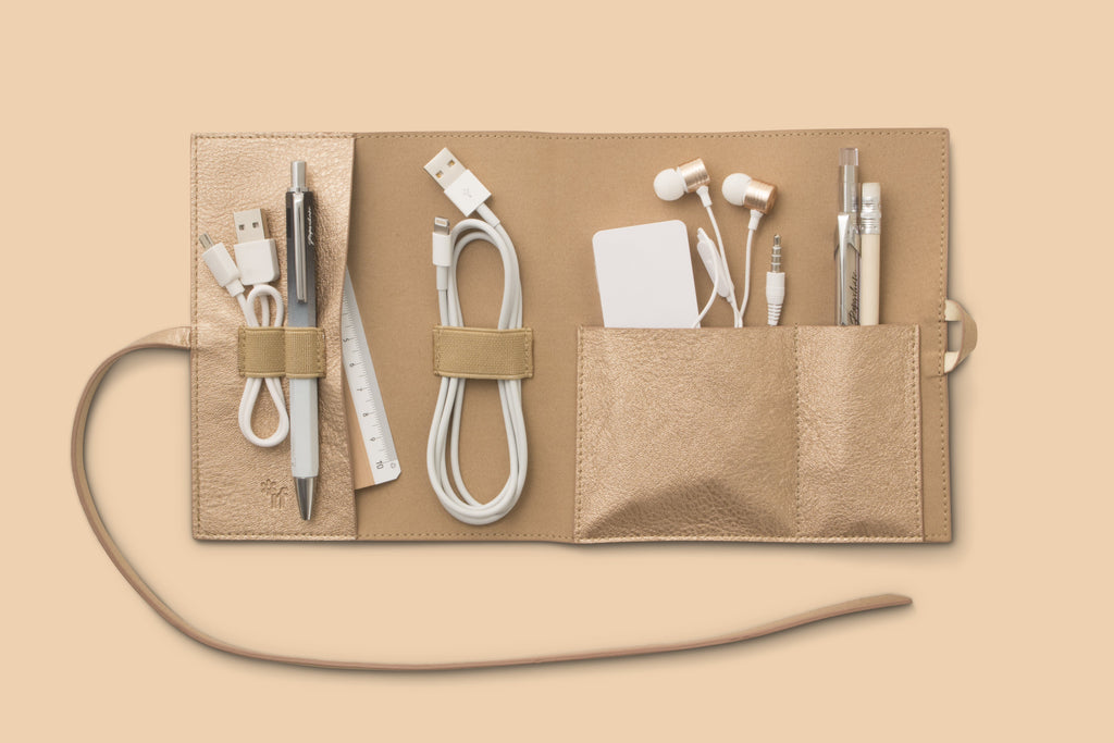 Bookaroo travel tech-tidy - Daisy Park