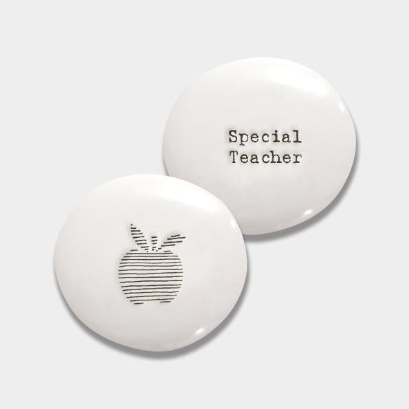 East of India porcelain pebbles for all occasions - Daisy Park