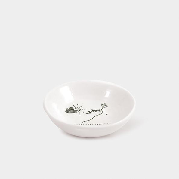 East of India Porcelain Small Bowl - Happy Days - Daisy Park