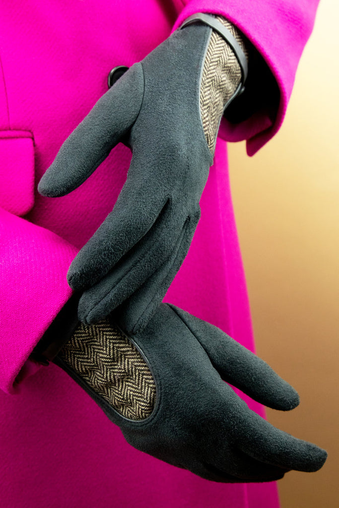 Genevieve Faux suede gloves - Daisy Park