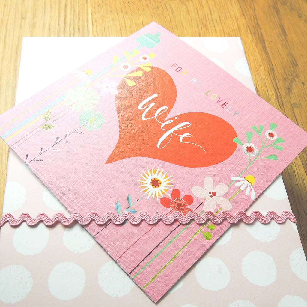 Lovely Wife floral heart card - Daisy Park