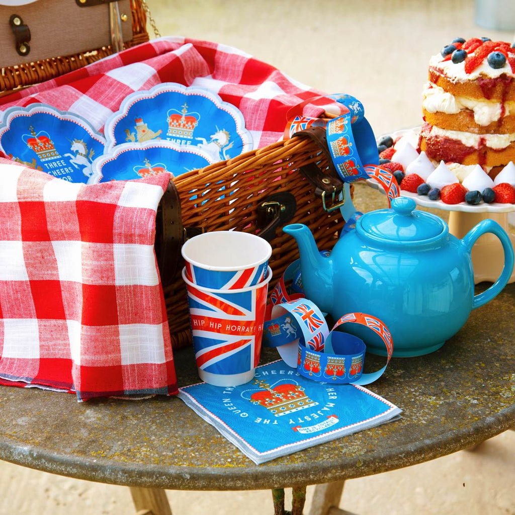 Right Royal Spectacle - Union Flag paper plates - Daisy Park